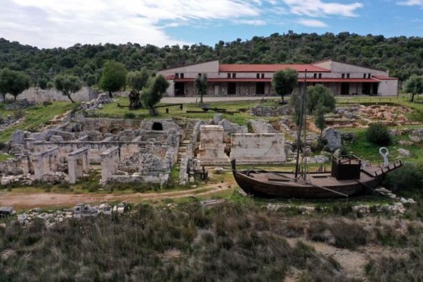 Foto - Ziyaretçiler tarihi yolculukta! ‘Işıklar ülkesi insanları’nın dönemine götürüyor 