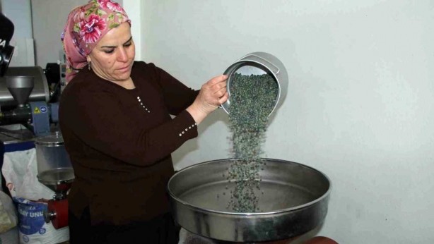 Ziyarete gelenlere ikram etti, bir anda marka oldu! Önce Türkiye’nin dört bir yanına ulaştı, şimdi yurt dışına gönderiyor! Sen ne yaptın böyle hanım abla