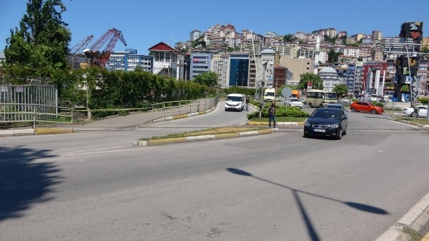 Foto - Zonguldak'a gelen Rus gemisi ortalığı ayağa kaldırdı! 'Geminin altında var' dendi, kent alarma geçti