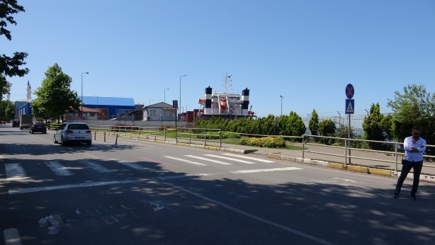 Foto - Zonguldak'a gelen Rus gemisi ortalığı ayağa kaldırdı! 'Geminin altında var' dendi, kent alarma geçti