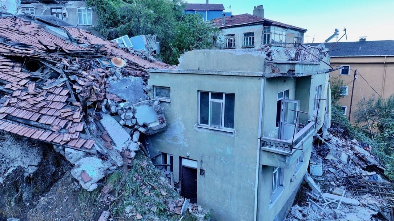 Foto - Zonguldak'ta bina çökmüştü! Çevresindeki 7 bina da tedbiren boşaltıldı