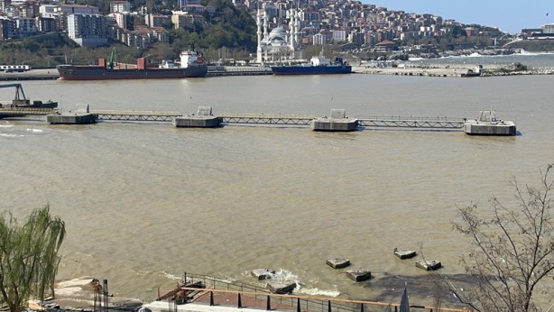 Foto - Zonguldak'ta sağanağın ardından denizin rengi değişti