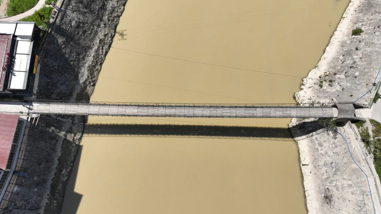 Zorlu coğrafyada yıllara meydan okuyor! Hem geçiş yolu hem miras