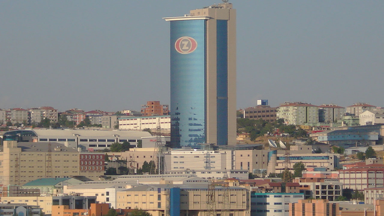 Foto - Zorlu Holding'de deprem: CEO canlı yayına bağlanarak olayı doğruladı