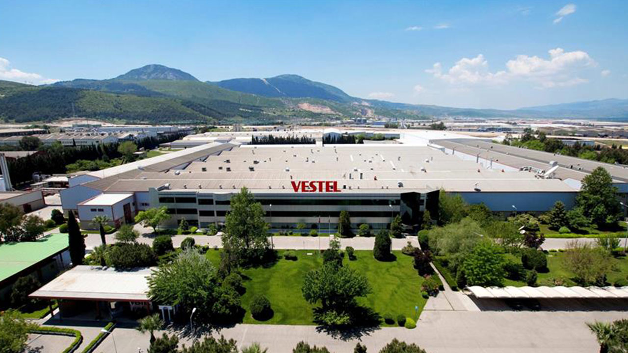 Foto - Zorlu Holding'de deprem: CEO canlı yayına bağlanarak olayı doğruladı