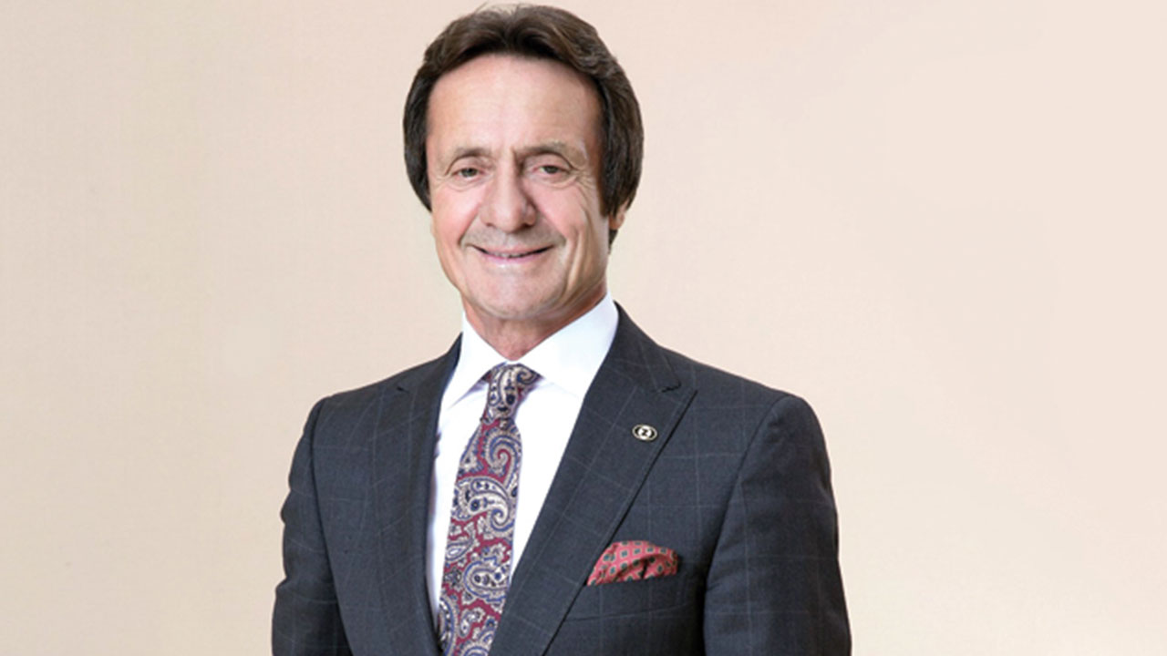 Foto - Zorlu Holding’e şok çağrı: Müslüman aleminden özür dilemezlerse firma önünde yakacağım