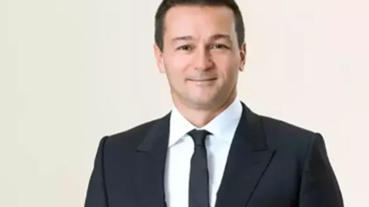 Foto - Zorlu Holding’e şok çağrı: Müslüman aleminden özür dilemezlerse firma önünde yakacağım