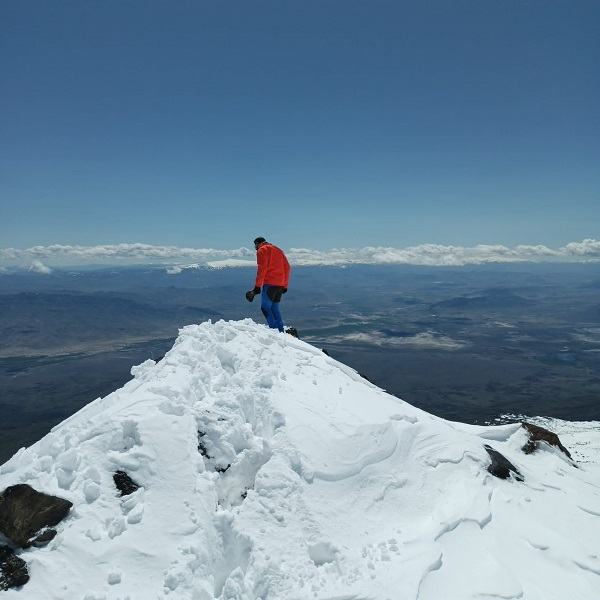 Zorlu tırmanış 6 saat sürdü! Mayıs ayında -35 derece