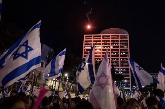 Foto - Zulümle abad olanın ahiri berbad olur! İsrail’de iç savaş korkusu: Yüz binler sokaklarda