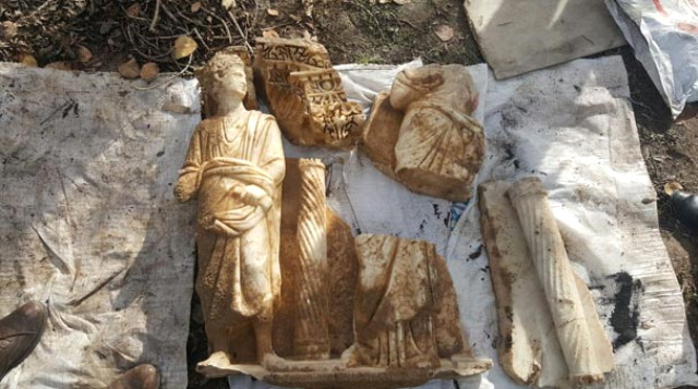 1600 Yıllık Sidamara Lahdi Satmaya Çalışan Defineciler, Yakayı Ele Verdi
