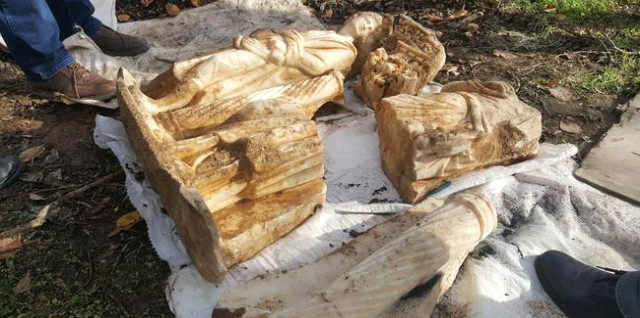 1600 Yıllık Sidamara Lahdi Satmaya Çalışan Defineciler, Yakayı Ele Verdi