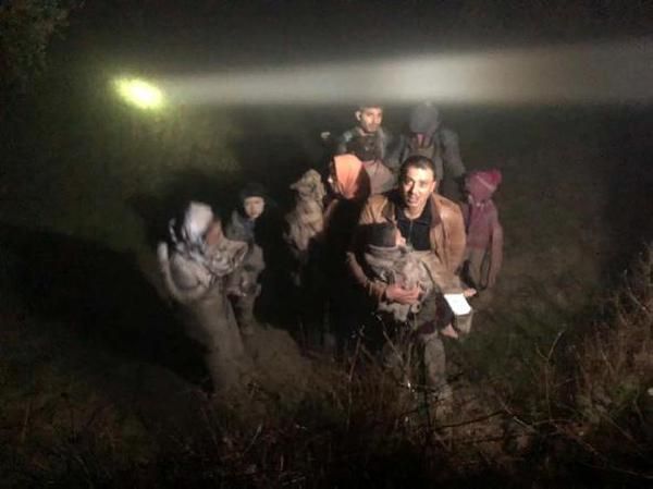 Hatay'da 13 Suriyeli donmak üzereyken bulundu