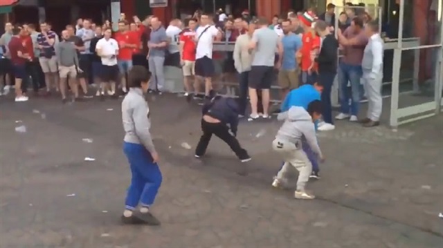 Bu kez de İngiliz taraftar skandalı!