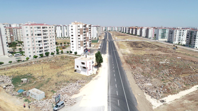 İstediği Parayı Alamayınca Evi Yolun Ortasında Kaldı!