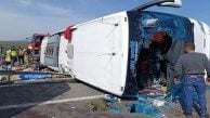 Akhisar'daki tur otobüsü kazasında ölen 11 ve yaralanan 26 kişinin kimlikleri belirlendi