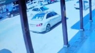 Alkol duvarını aştı, park halindeki araçları biçti! Sürücüye rekor ceza yağdı!