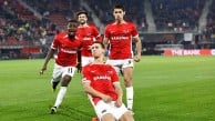 AZ Alkmaar'dan Hollanda Süper Kupası'nda gövde gösterisi! PSV'yi 4-0 devirip kupayı müzesine götürdü!