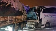 Bingöl-Erzurum yolunda feci kaza: Buzda kayan tıra otobüs çarptı!