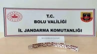 Bolu'da jandarma ekiplerinden kaçamadılar! Zehir tacirlerinin şüpheli aracından çıkanlar pes dedirtti!