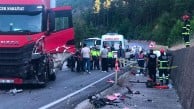 Burdur'da feci kaza! Tır ile hafif ticari araç çarpıştı, 83 yaşındaki sürücü kurtarılamadı!