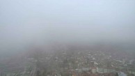 Bursa’da sis bulutu şehri esir aldı! Osmangazi’de göz gözü görmüyor!