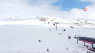 Erciyes'te Mayıs ayında kayak keyfi şaşkına çevirdi!