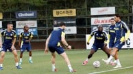Fenerbahçe'de Samsunspor maçı mesaisi sürüyor! İsmail Kartal öğrencilerini hırslandırdı!