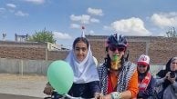 İran'da hava saldırısında ölen öğrenciler için 2 bin 865 kilometre pedal çevirdiler