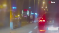 İstanbul'da makas atarak ilerleyen araç takla attı!