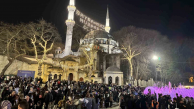 Kadir Gecesi nedeniyle binlerce insan Eyüpsultan Camii’ne akın etti