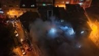 Kağıthane’de çatıya yayılan yangın bir saatte söndürüldü