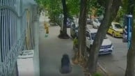 Kaldırımda yürürken kanalizasyona düşen kadının üstüne rögar kapağı kapandı