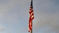 Karakas’ta 7 yıl sonra bir ilk: ABD bayrağı yeniden göndere çekildi!