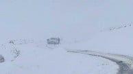 Karda mahsur kalanlar kurtarıldı