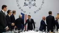 Macron, Rusya'nın hibrit tehdidine karşı kritik altyapıya yeni koruma planı istedi