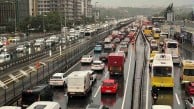 Sağanak trafiği yüzde 85'e tırmandırdı: Yollar durma noktasında!