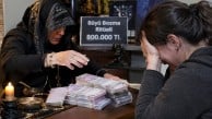 ‘Sana büyü yapılmış! Bozarız’ dediler, 800 bin lira dolandırdılar