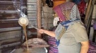 Torosların taş eriği 11 saat kaynatılıyor, ekşinin kilogramı 500 liradan satılıyor