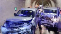 Tünelde feci çarpışma: 7 yaralı