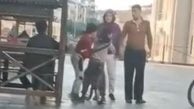 Yok artık! Ağabey ve ablalı zorbalık: 3’ü bir olup küçük çocuğu darp etti