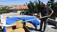 Yozgat'ın Büyükmahal köyünde Uğurlu çifti 41 yıldır bakır kazanda bulgur üretiyor