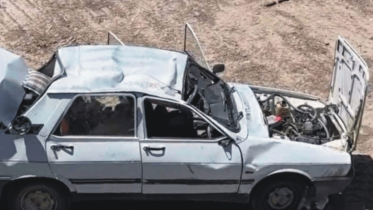  El frenini çekmeyi unuttuğu aracı kendisini ezdi, ağır yaralandı