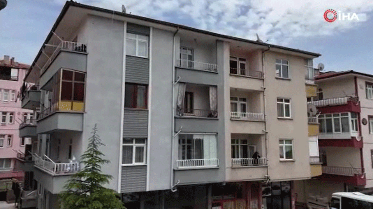 Ev sahibi şok geçirdi! Ölen kadın kiracının buzdolabından kurban payı gibi doğranmış erkek cesedi çıktı