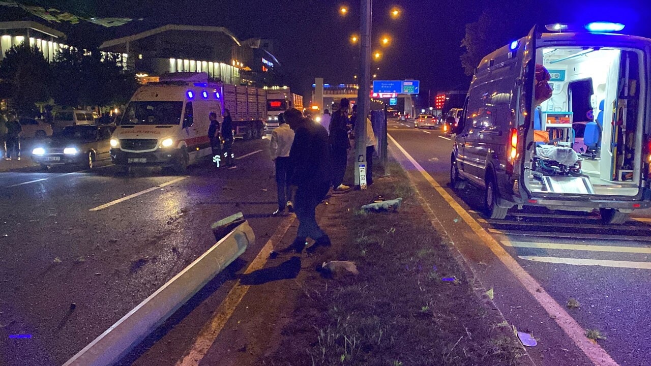 Görüyorsun değil mi Özgür Özel… Alkollü sürücü Bolu’yu savaş alanına çevirdi: Adam mısınız lan!