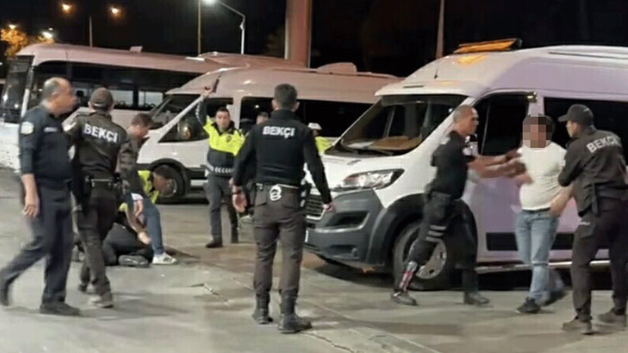 Hepsi paket edildi! Dur ihtarına uymayıp kaçan alkollü sürücü, yakalanınca arkadaşlarını çağırıp olay çıkardılar…