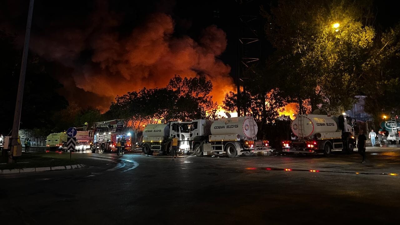 Kayseri’de keçe fabrikasında yangın