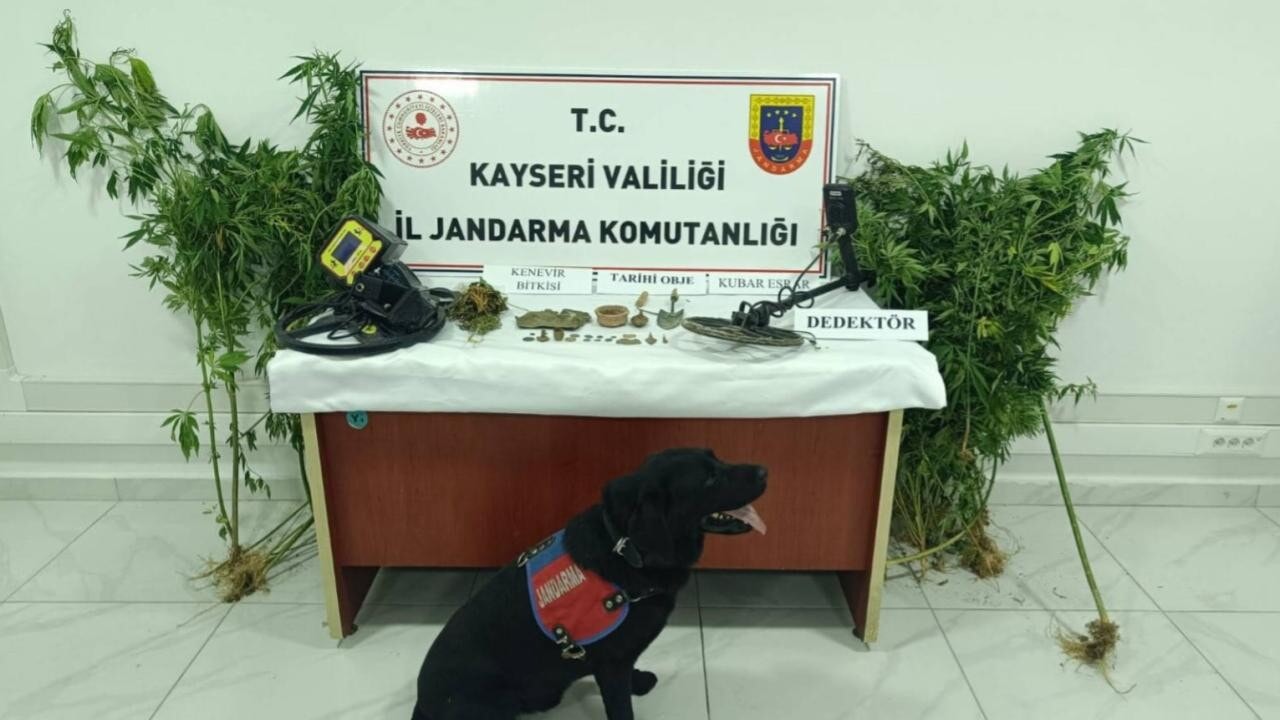 Kayseri'de uyuşturucu operasyonunda tarihi eserler ele geçirildi