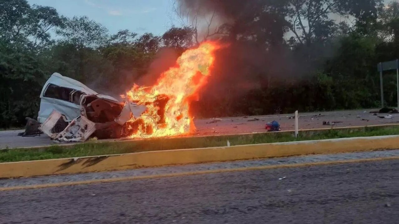 Meksika'da Korkunç Kaza: 15 Kişi Hayatını Kaybetti