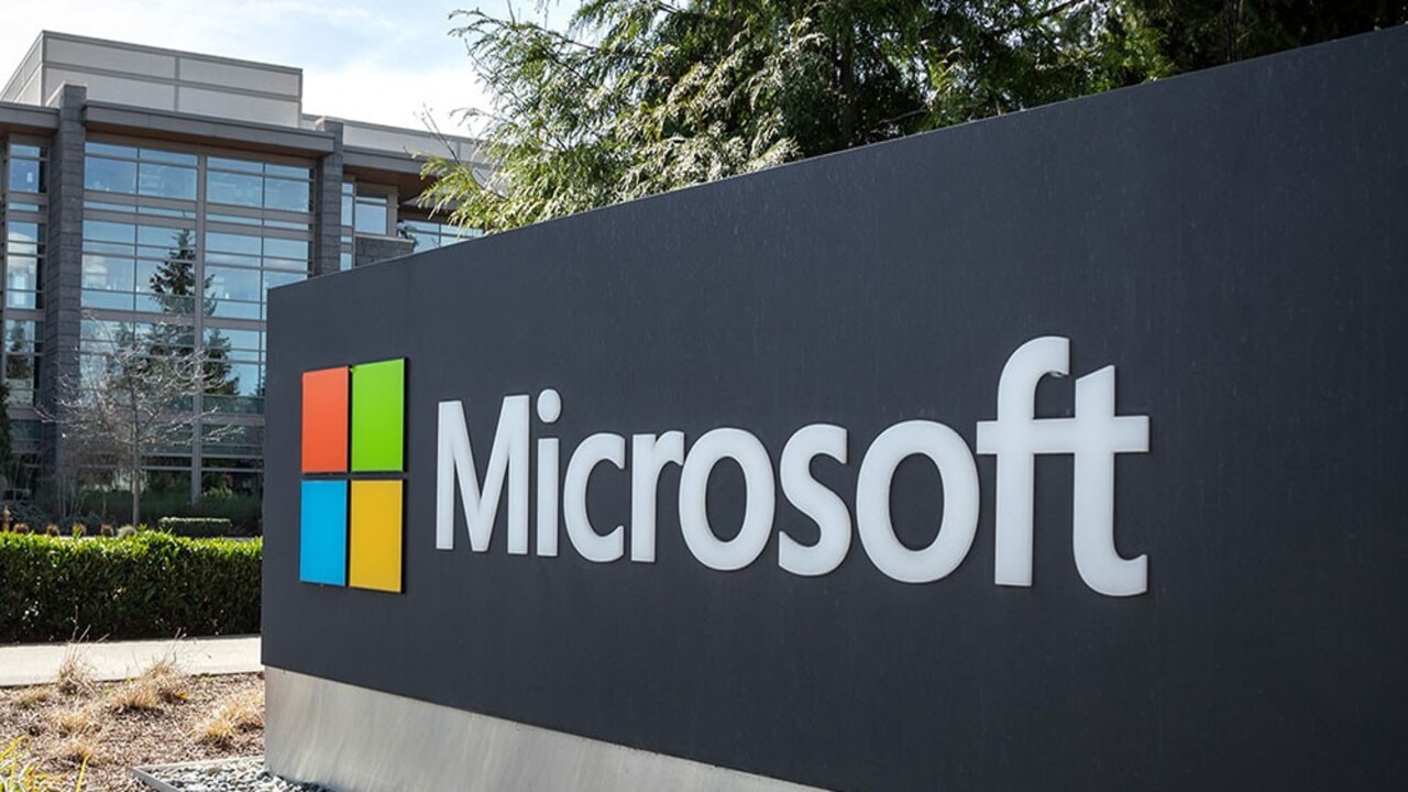 Microsoft'tan İngiltere'ye Dev Yapay Zeka Yatırımı: 30 Milyar Dolar