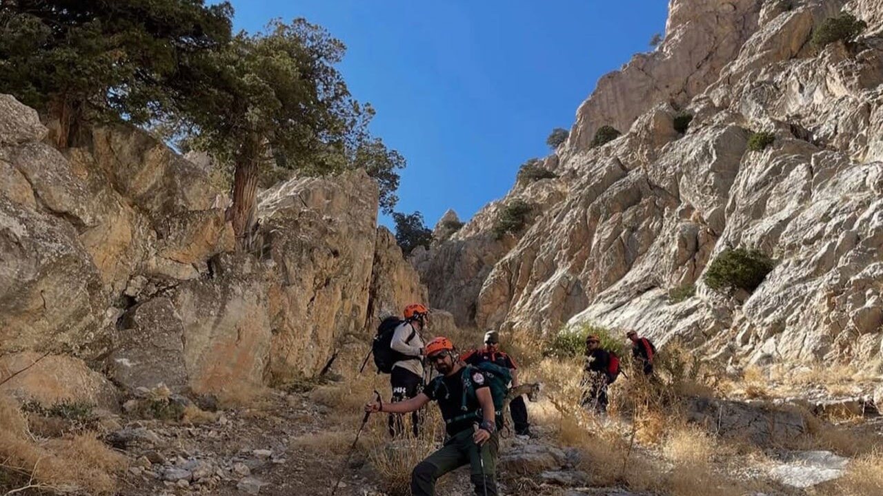 Yaylaya gitmek için evden çıkmıştı! 4 gündür aranan adam kayalıkların dibinde ölü bulundu